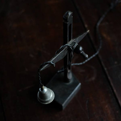 A small lamp made with Tuscan