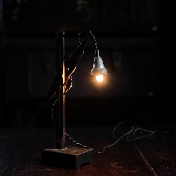 A small lamp made with Tuscan