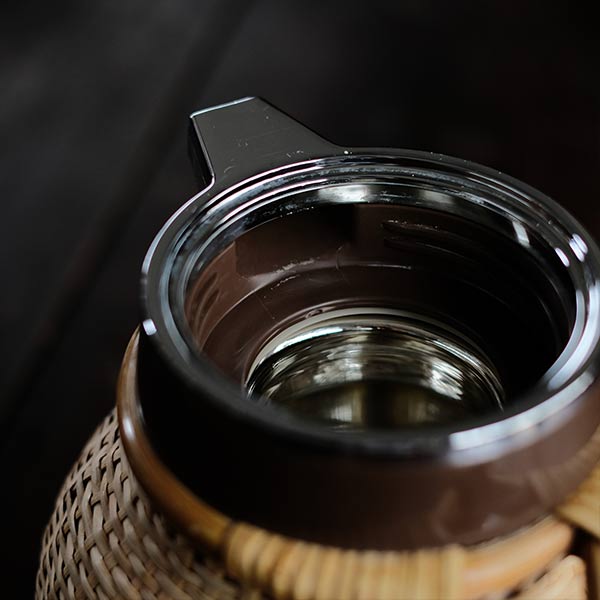 Rattan-wrapped TIGER thermos flask, 1L