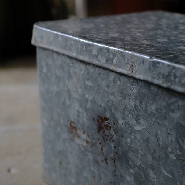 Tin storage box