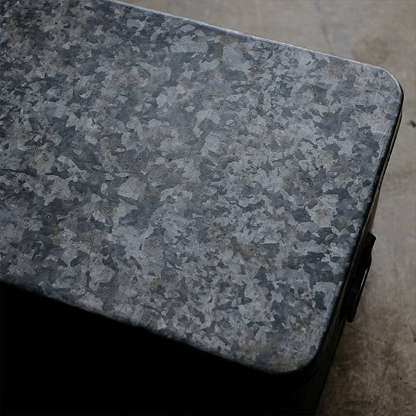 Tin storage box