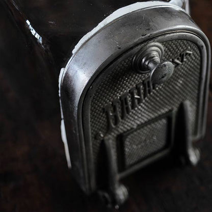 Tobacco shop jar with lid