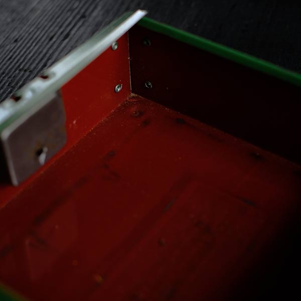 Tudor Metal Products コインバンク