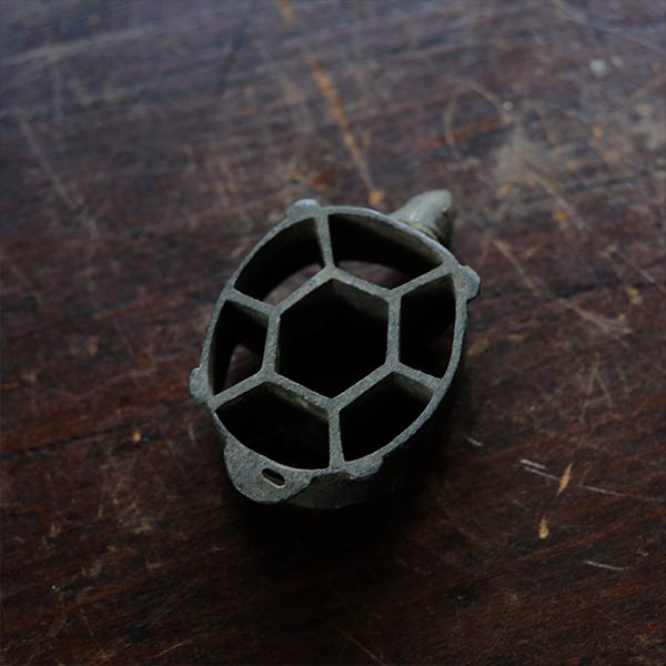 Turtle flower holder