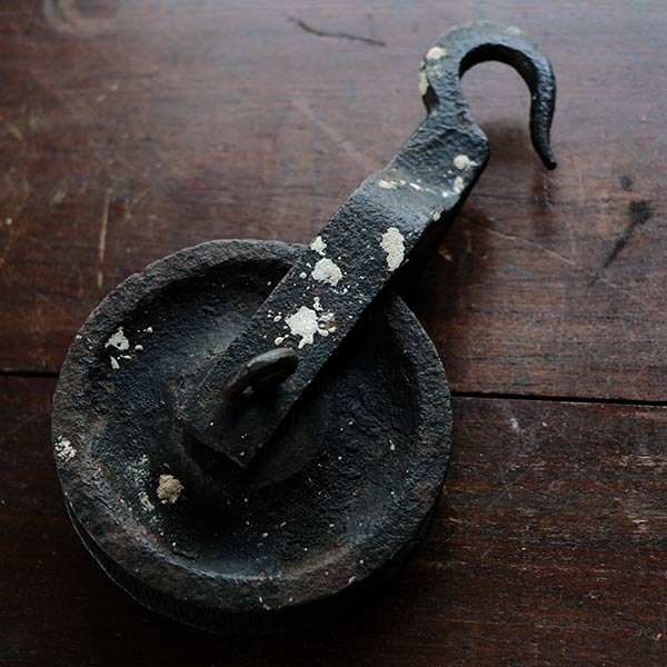 Cast iron pulley