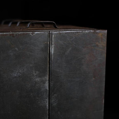 ブリキの工具収納