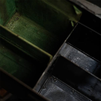 Trunk for storing equipment