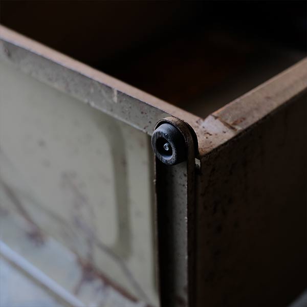 VALOR No. 15 Two-Barrel Stove (1970s)