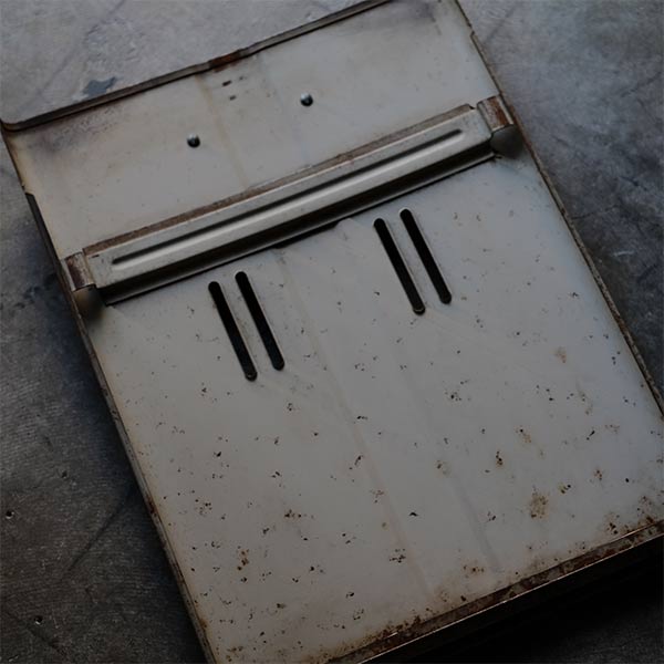 VALOR No. 15 Two-Barrel Stove (1970s)