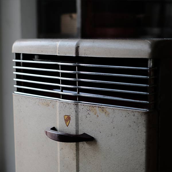 VALOR No. 15 Two-Barrel Stove (1970s)
