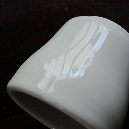 ベル型のシェービングマグ