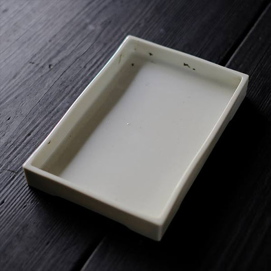 白磁の水盤