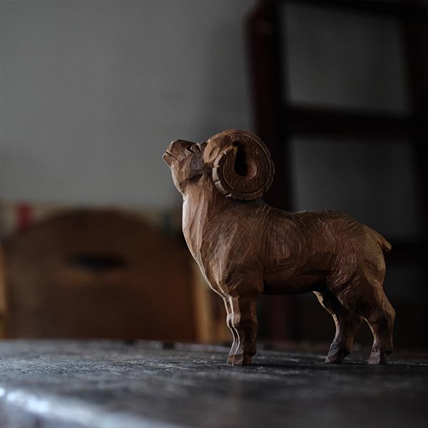 Wooden carved sheep object