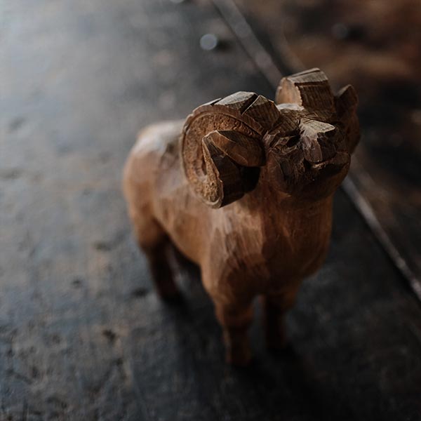 Wooden carved sheep object