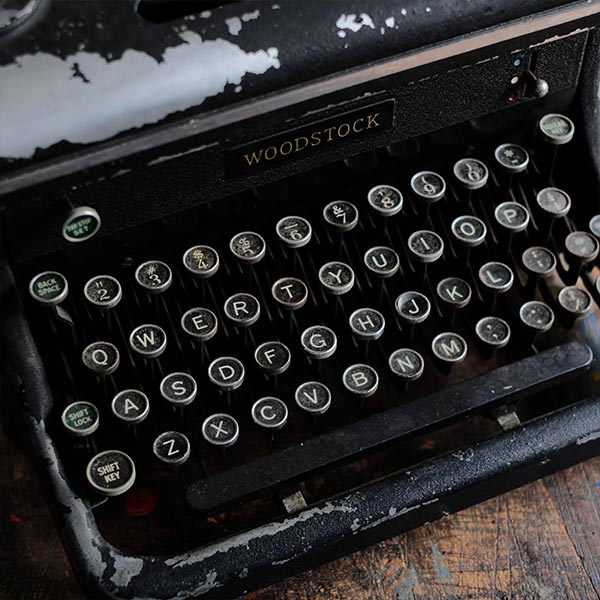 WOODSTOCK typewriter